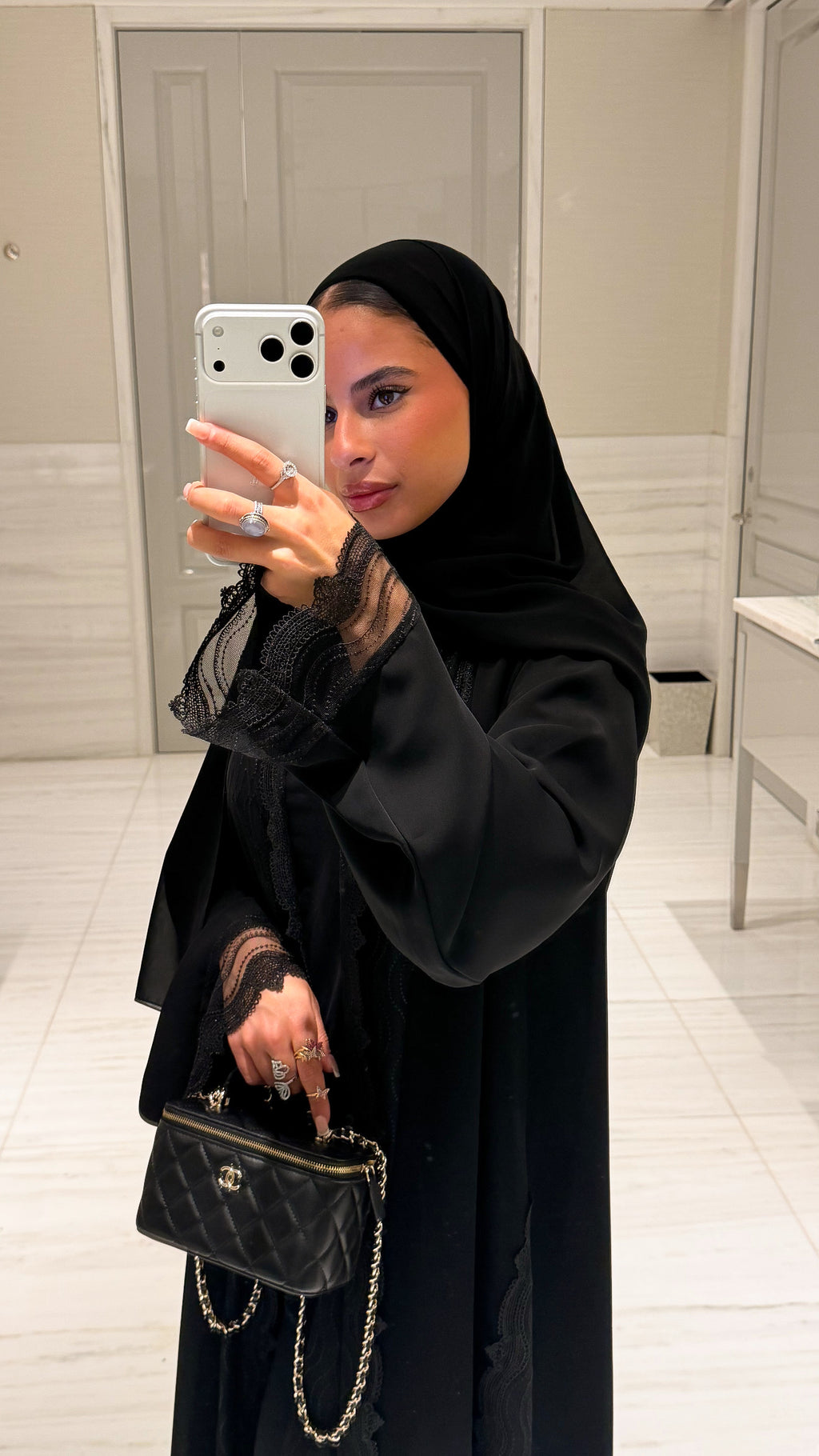 Black Sherine - شيرين